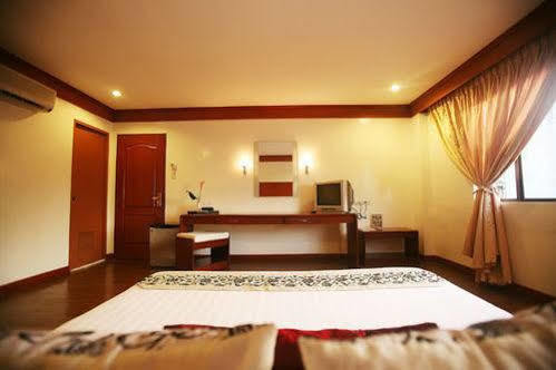 Nagaland Hotel Екстериор снимка